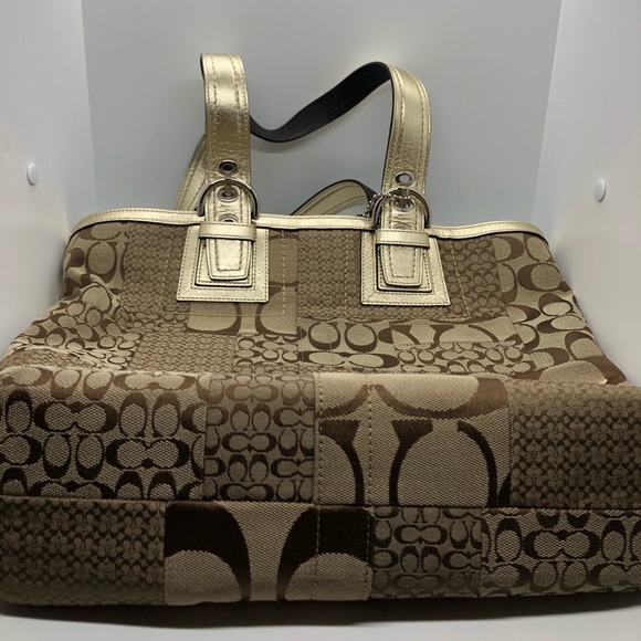 Authentic Coach Gold Tote - Picture 4 of 11